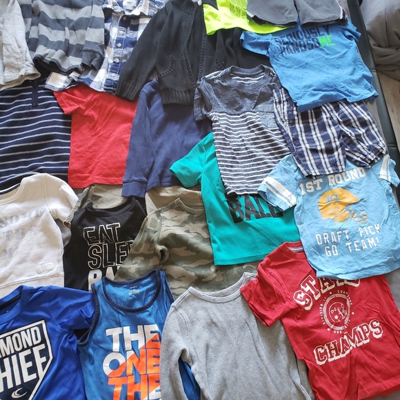 3 yrs old boys clothes 28 pcs - Picture 2 of 3
